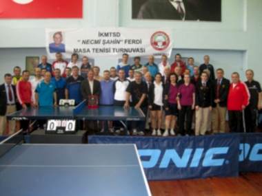 İKMTSD 2011-2012 Sezonu `Necmi ŞAHİN` Ferdi Masa Tenisi Turnuvası Sona Erdi. Tek Erkeklerde Hakan PEHLİVAN, Tek Kadınlarda Banu ÇİFTÇİ Şampiyon Oldu...!